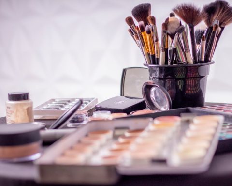 Welke essentials mogen niet ontbreken voor jouw alledaagse make-up